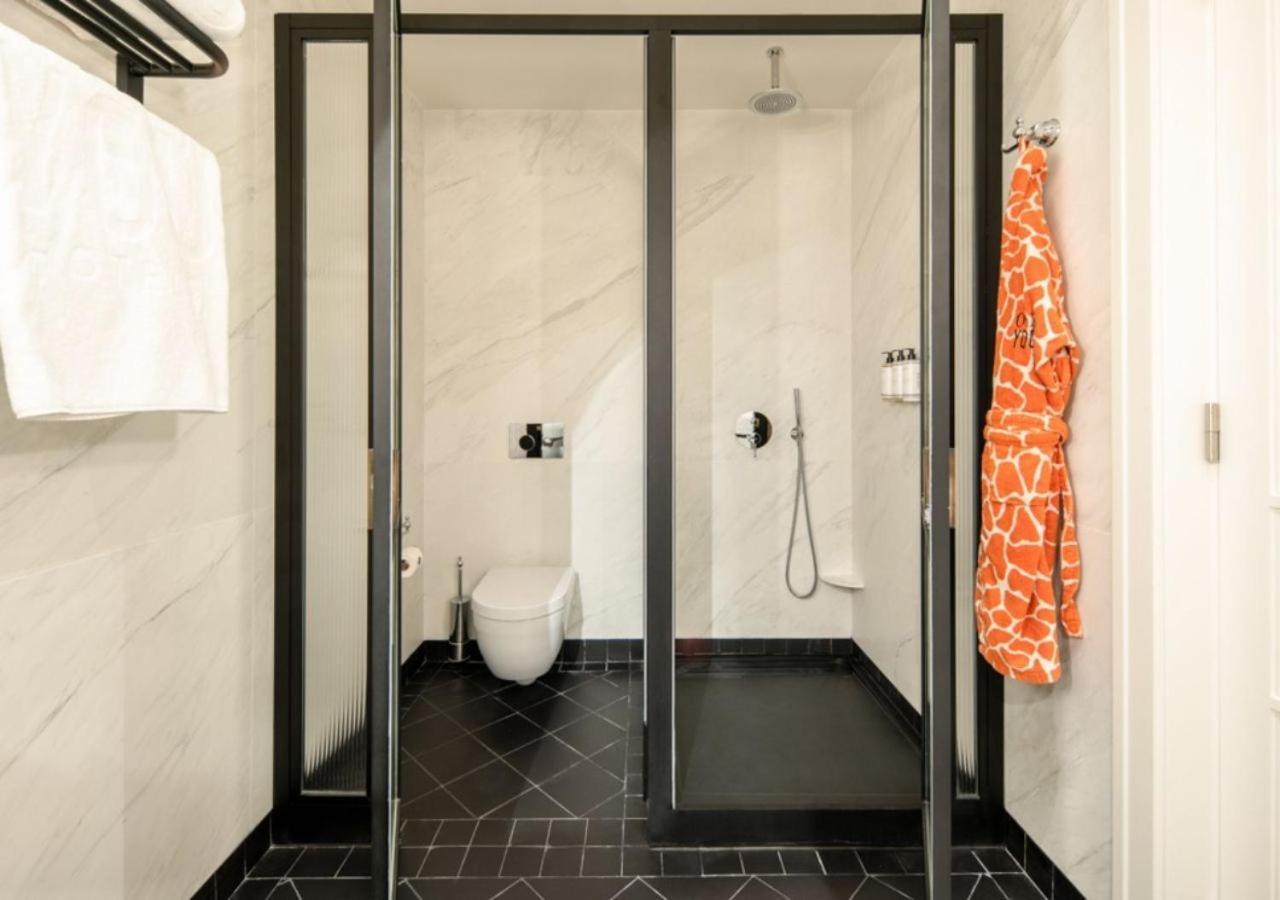 Only You Hotel Valencia Bagian luar foto