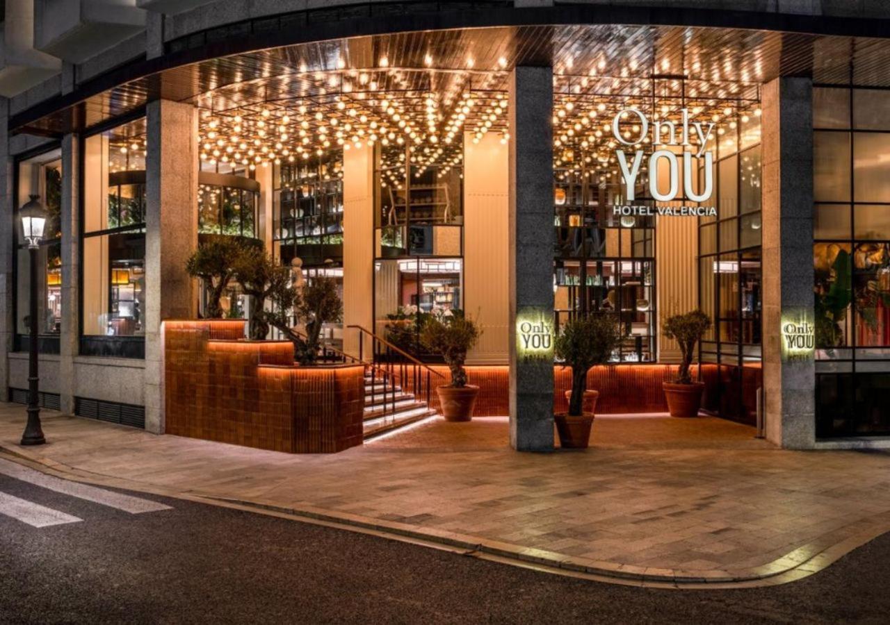 Only You Hotel Valencia Bagian luar foto YOU, The Park, Athens